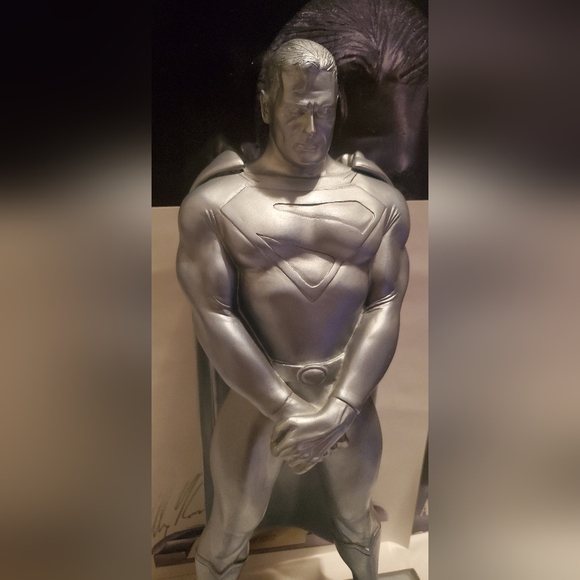LIMITED EDITION- Alex Ross SIGNED- Kingdom Come Superman Statue - Picture 6 of 11